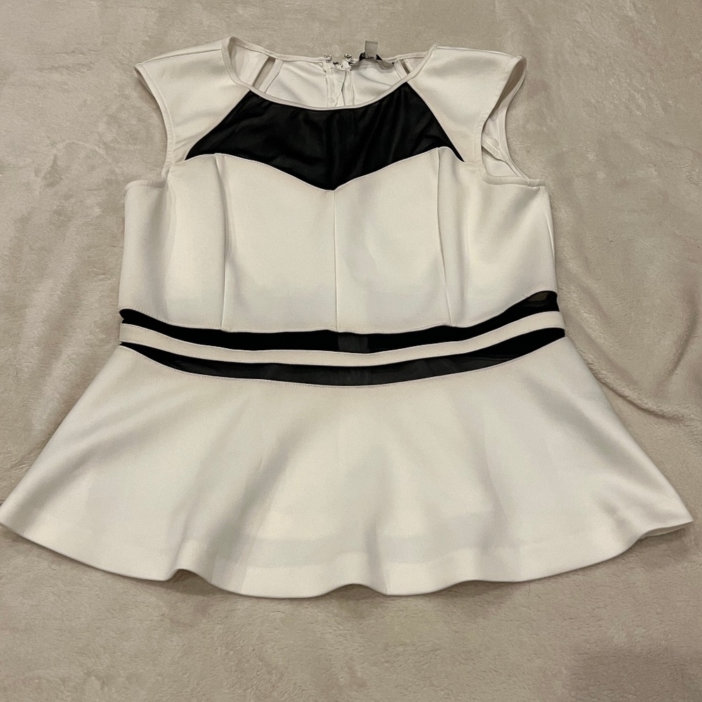 GUESS White peplum top with mesh cutouts, size XL